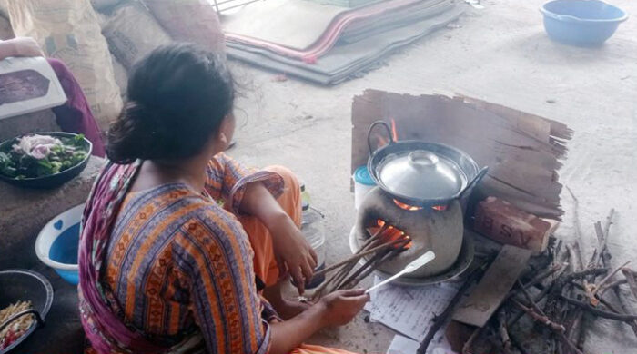 গ্যাস সংকটে না’গঞ্জে হাহাকার